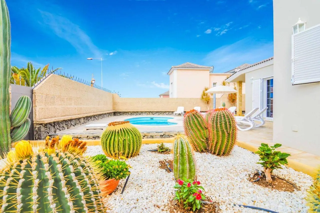 Villa Miranda أذيخي
